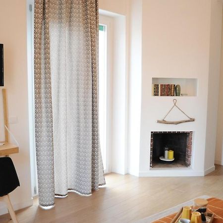 The Corner 180 Suite Cosenza Bagian luar foto