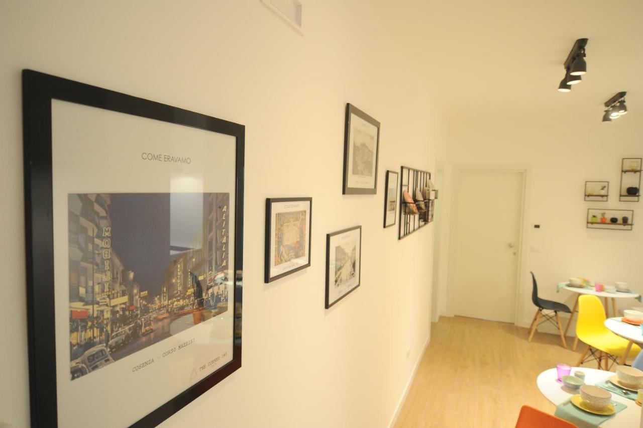 The Corner 180 Suite Cosenza Bagian luar foto
